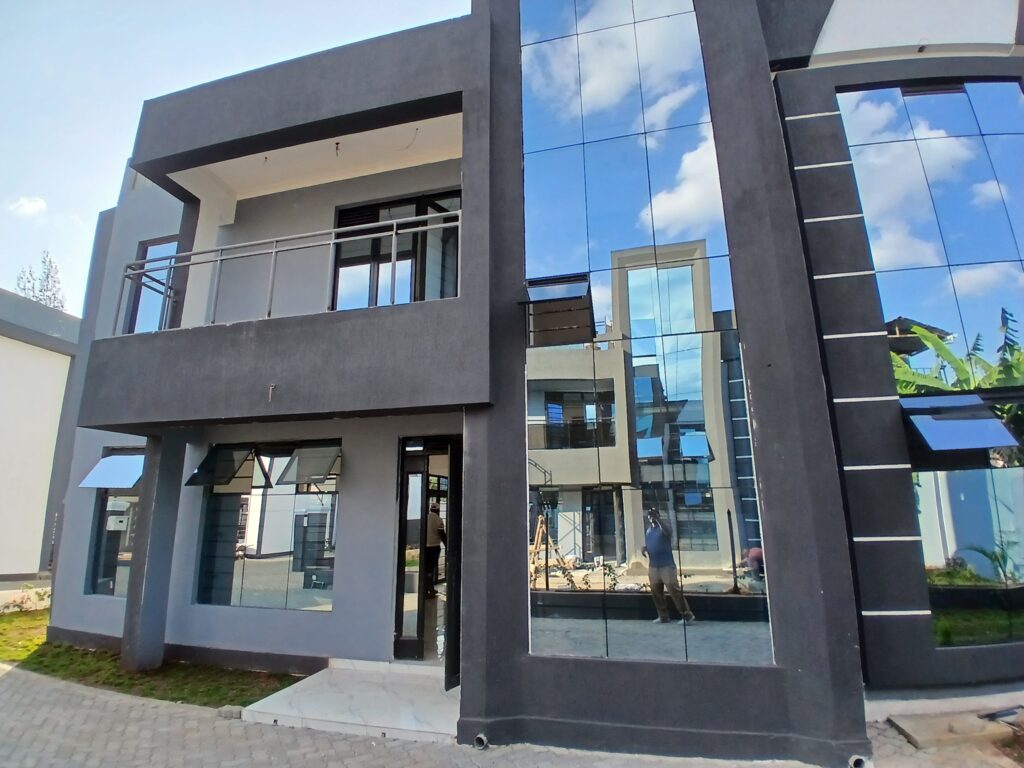 5-Bedroom All-Ensuite Maisonette for Sale in Mugutha, Ruiru
