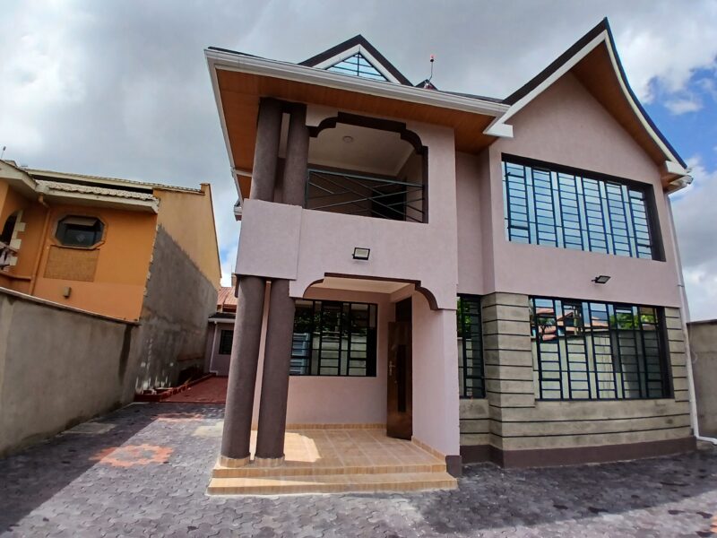 4-Bedroom All-Ensuite Maisonette with DSQ for Sale in Membley, Ruiru