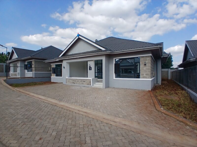 HOUSE ON SALE IN RUIRU MUGUTHA NEWLY BUILT 4 BEDROOM ALL ENSUITE BUNGALOW PLUS SQ