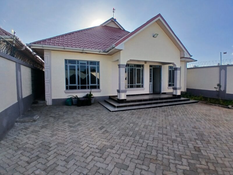 HOUSE ON SALE 3 BEDROOM ALL ENSUITE IN RUIRU MUGUTHA