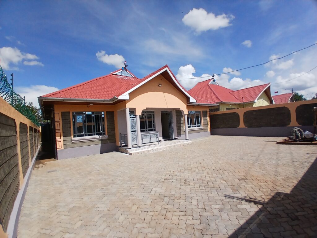 HOUSE ON SALE IN RUIRU MUGUTHA NEWLY BUILT 3 BEDROOM ALL ENSUITE