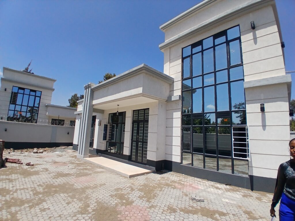 MODERN NEWLY BUILT 3 BEDROOM ALL ENSUITE PLUS SQ IN RUIRU MUGUTHA